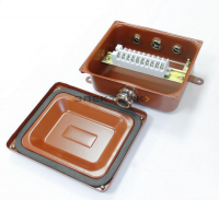 Коробка КС-10 УХЛ1.5 IP65 с латунным вводом ЗЭТАРУС